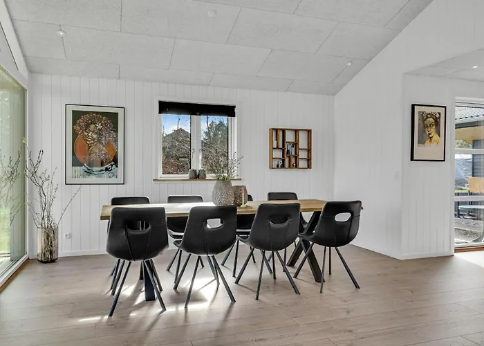 Feriehus Cozy In With Kitchen Blåvand